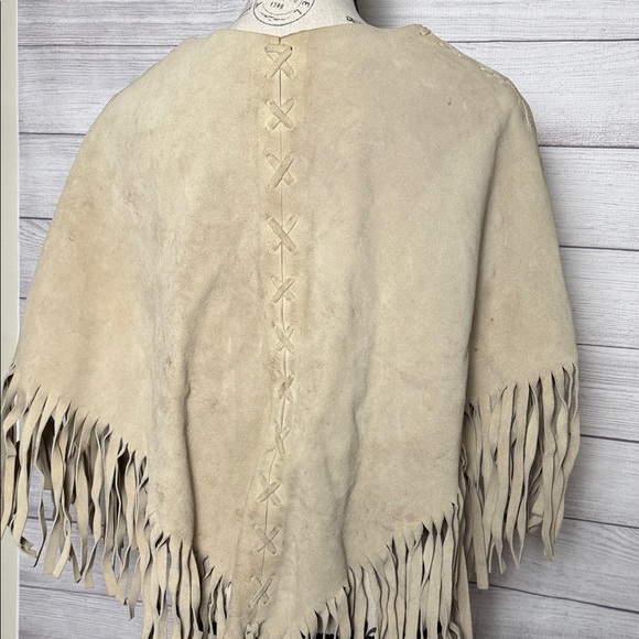 Vintage Fringed Tan Leather Poncho - Picture 5 of 9